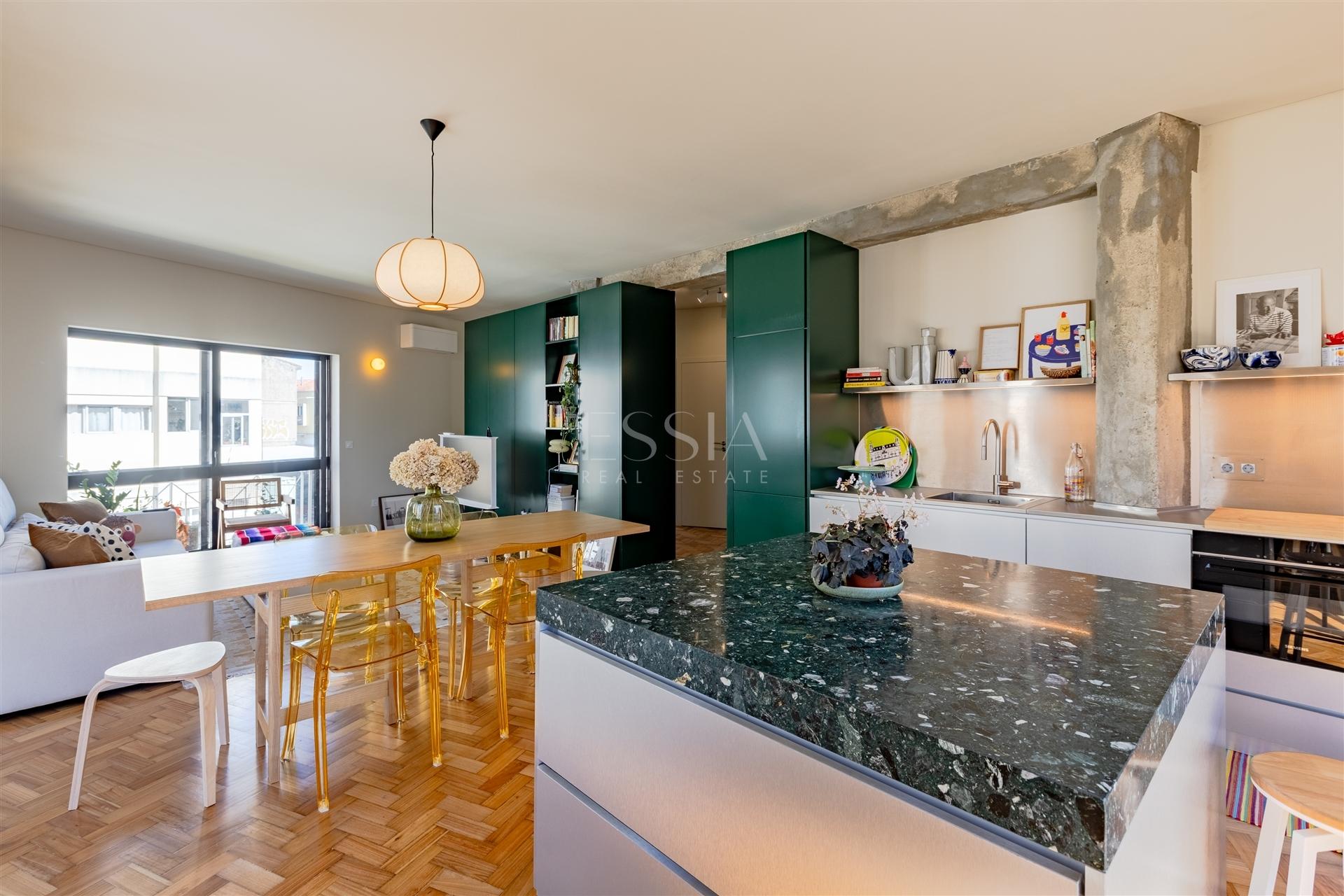 Apartamento T1+1 Remodelado para Arrendar na Boavista