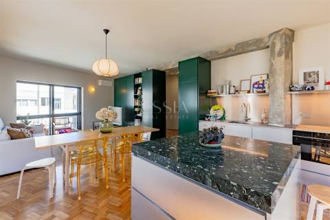 Apartamento T1+1 Remodelado para Arrendar na Boavista