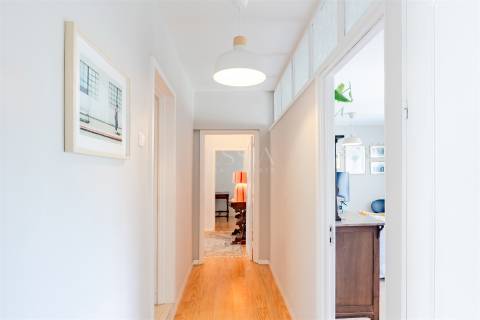 Apartamento T3 com Varanda para Arrendar em Ramalde, Porto