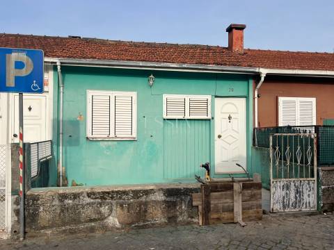 Moradia em Banda T1+1 com Terraço em Mafamude