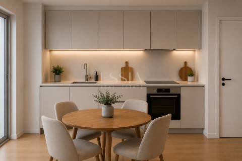 Moradia em Banda T1+1 com Terraço em Mafamude