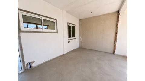 Moradia em Banda T1+1 com Terraço em Mafamude
