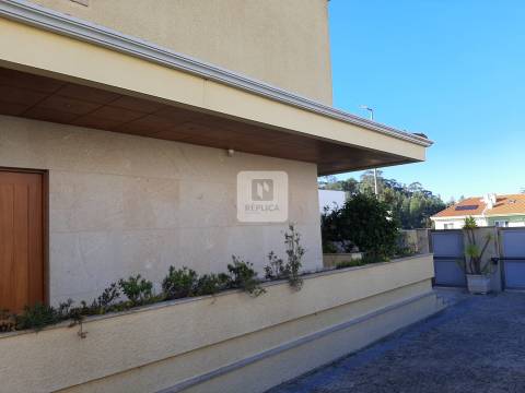 Moradia Geminada T4 em Arcozelo, Vila Nova de Gaia