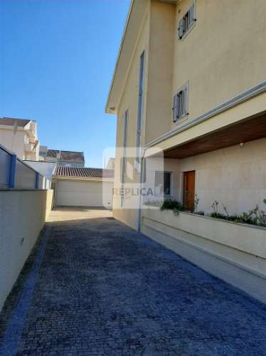 Moradia Geminada T4 em Arcozelo, Vila Nova de Gaia