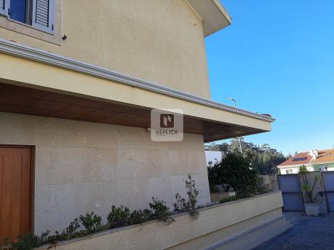 Moradia Geminada T4 em Arcozelo, Vila Nova de Gaia
