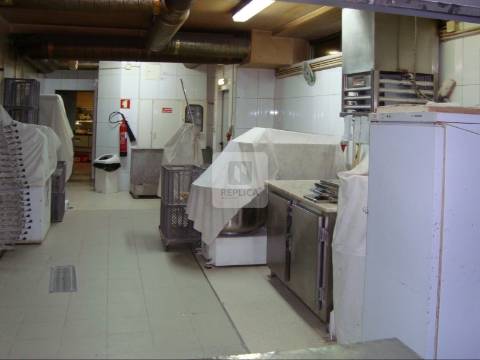 Padaria confeitaria com fabrico próprio