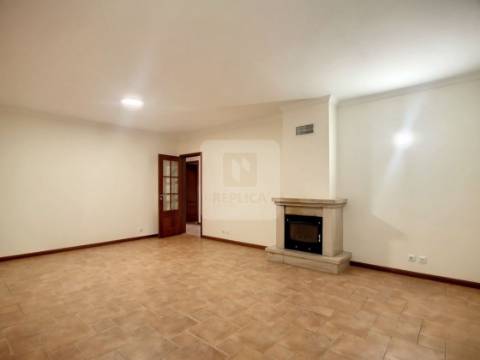 Moradia Geminada T3 em Albergaria-a-Velha, Aveiro