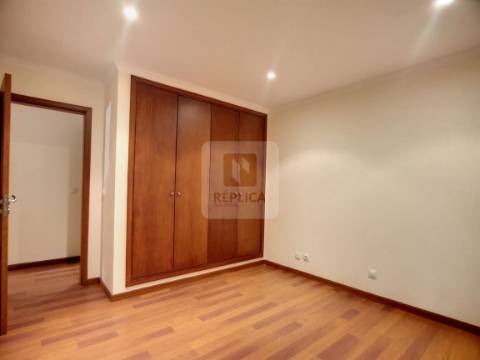 Moradia Geminada T3 em Albergaria-a-Velha, Aveiro