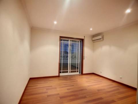 Moradia Geminada T3 em Albergaria-a-Velha, Aveiro