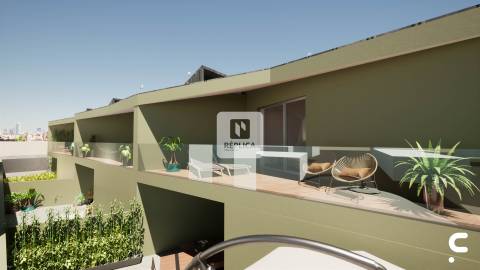 Moradia T3+1 em Canidelo a escassos metros da linha de mar