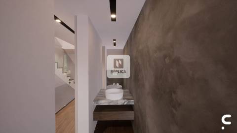 Moradia T3+1 em Canidelo a escassos metros da linha de mar