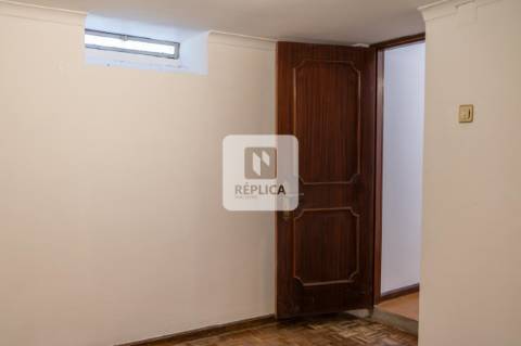 Moradia Geminada T2 em Pedroso