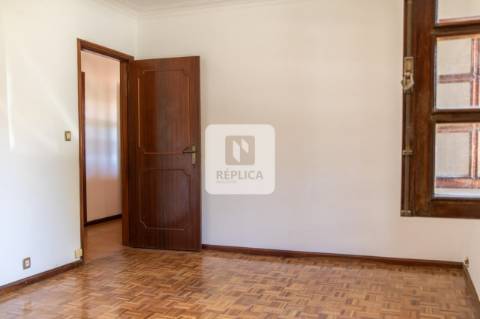 Moradia Geminada T2 em Pedroso