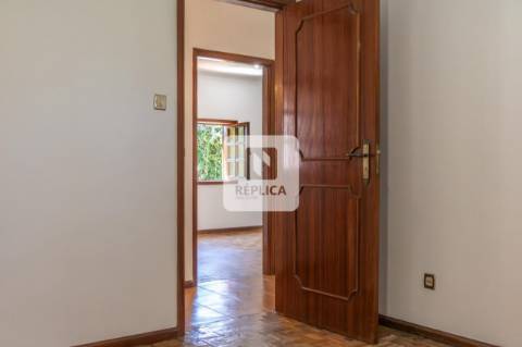 Moradia Geminada T2 em Pedroso