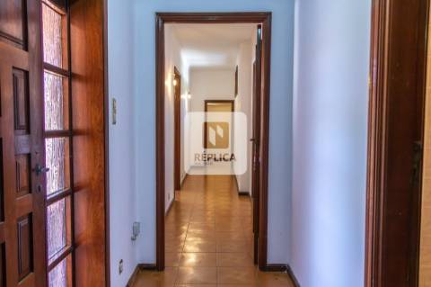 Moradia Geminada T2 em Pedroso