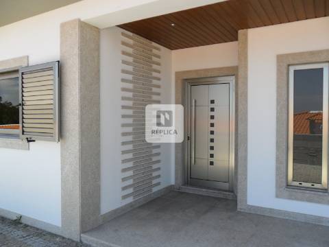 Moradia T3 em Duas Igrejas, Paredes