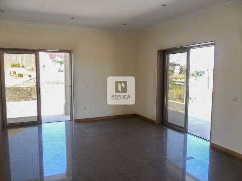 Moradia T3 em Duas Igrejas, Paredes