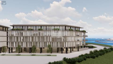 Apartamento T4, em condomínio privado, com amplas varandas