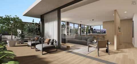 Apartamento T4, em condomínio privado, com amplas varandas