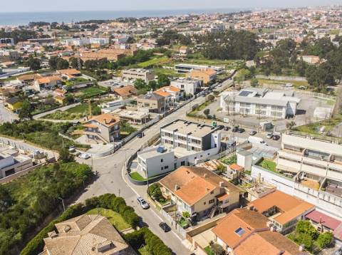 Moradia T3, geminada com piscina aquecida em opção