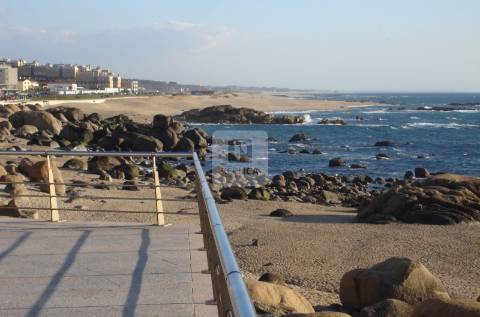 Terreno para construção em Canidelo