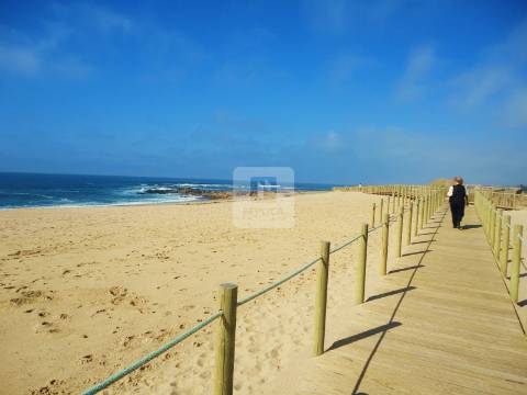 Terreno para construção em Canidelo