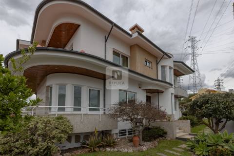 Moradia T4 Triplex - Porto, Maia, Cidade da Maia