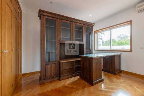 Moradia T4 Triplex - Porto, Maia, Cidade da Maia