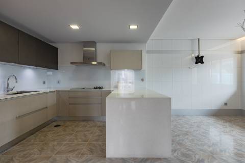 Moradia T4 Triplex - Porto, Maia, Cidade da Maia