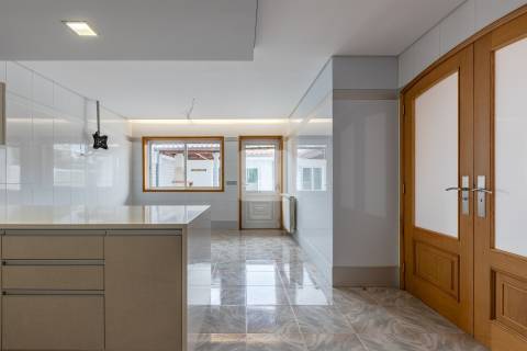 Moradia T4 Triplex - Porto, Maia, Cidade da Maia
