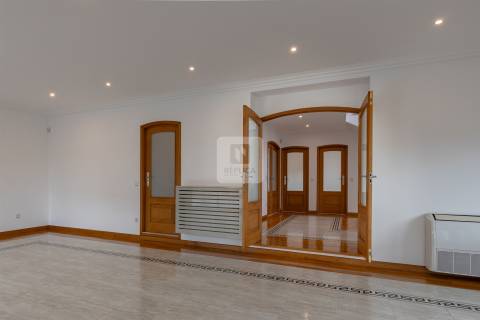 Moradia T4 Triplex - Porto, Maia, Cidade da Maia