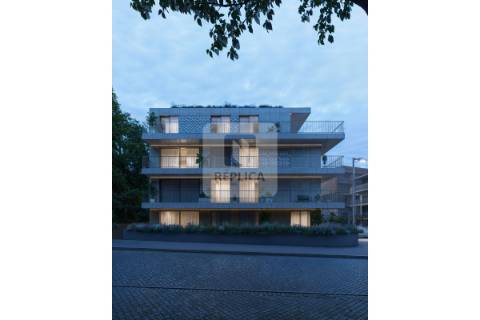 Apartamento T0 com terraço à Praia de Canidelo