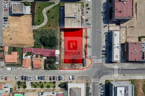 Apartamento T1 com lugar de garagem à Praia de Canidelo