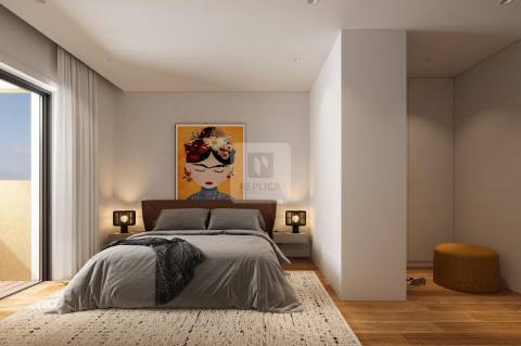 Penthouse T4 de Luxo com Vista Panorâmica no Centro de Vila Nova de Gaia