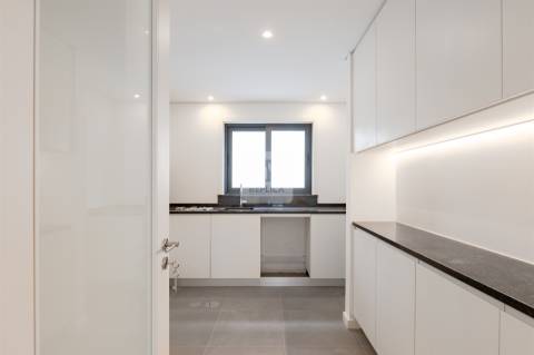 Apartamento T3, Santo Ovídio