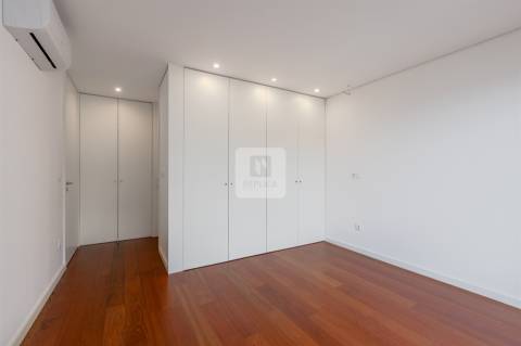 Apartamento T3, Santo Ovídio