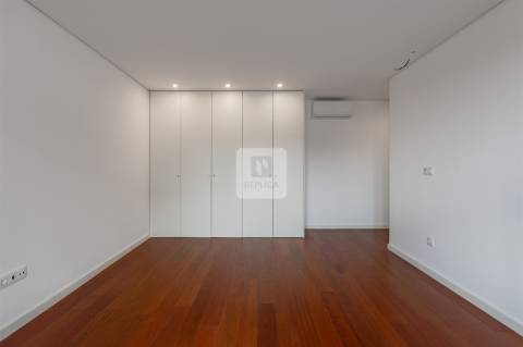 Apartamento T3, Santo Ovídio