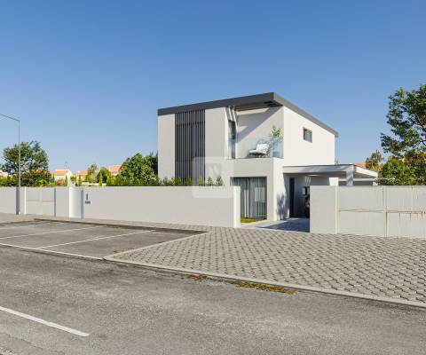 Moradia T3 com piscina - Madalena, Vila Nova de Gaia, Porto