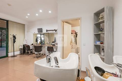 Loja Comercial em Matosinhos – Próxima à Câmara Municipal