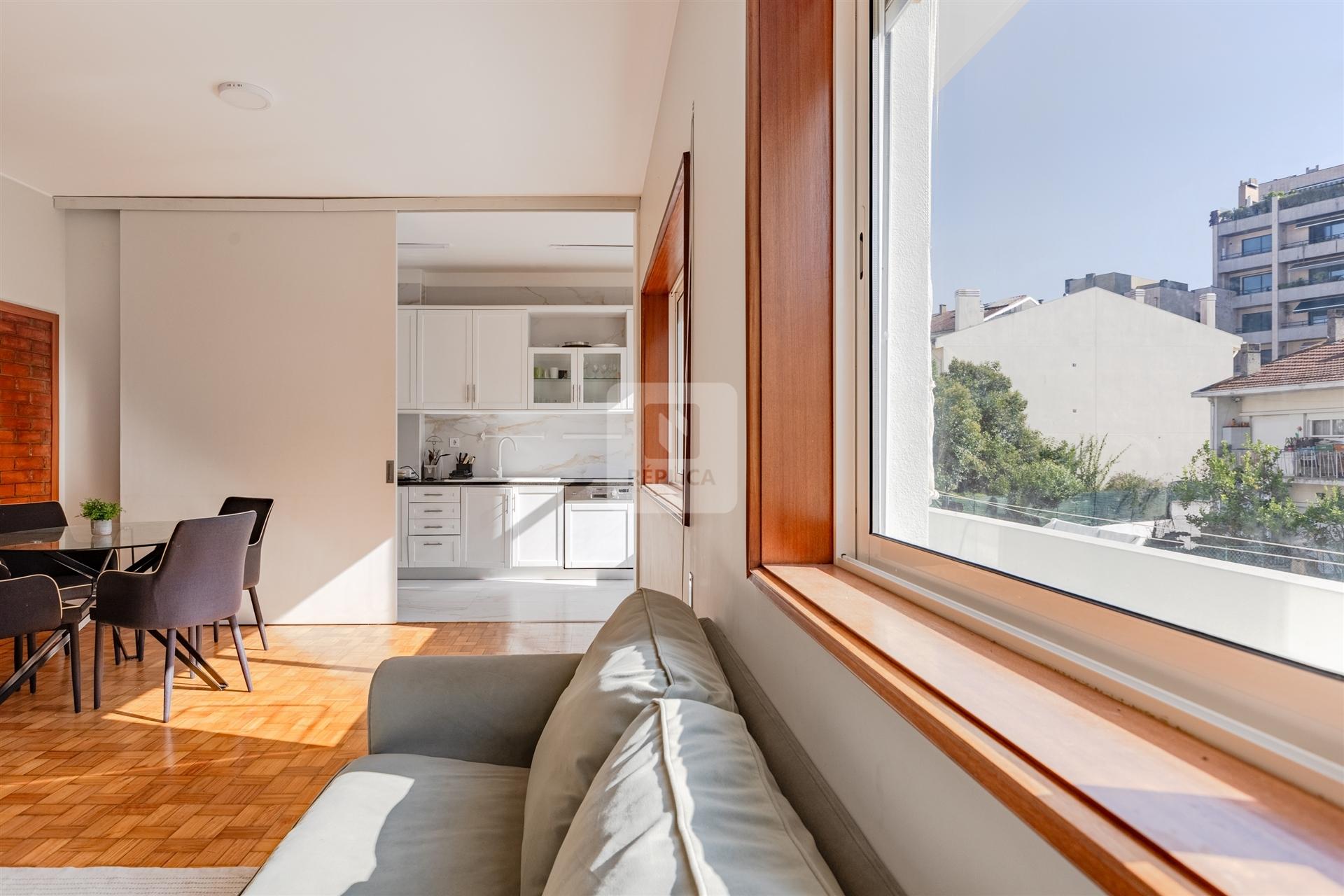 Apartamento T3 Mobilado e Equipado no Marquês, Porto