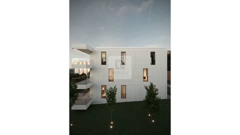 Apartamento​​​​​​​ T2 com Varanda Vistas para o Rio Douro