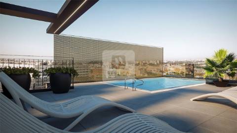 Apartamento T0 com Varanda e Garagem à Venda no D´Ouro Tower