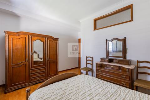 Moradia T9 com Jardim em São Félix da Marinha a 500m do Mar