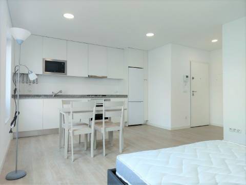 Apartamento T0 - Centro da Cidade - Novo