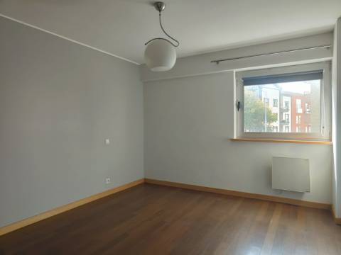 Moderno Apartamento T2 - Forca