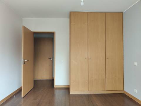 Moderno Apartamento T2 - Forca