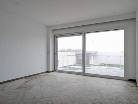 Moradia T5 Isolada - Costa Nova