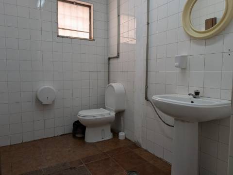 Armazém para Arrendamento - Zona Industrial da Taboeira em Aveiro