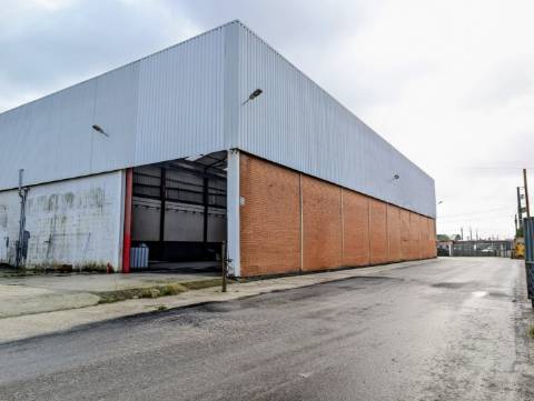 Armazém para Arrendamento - Zona Industrial da Taboeira em Aveiro