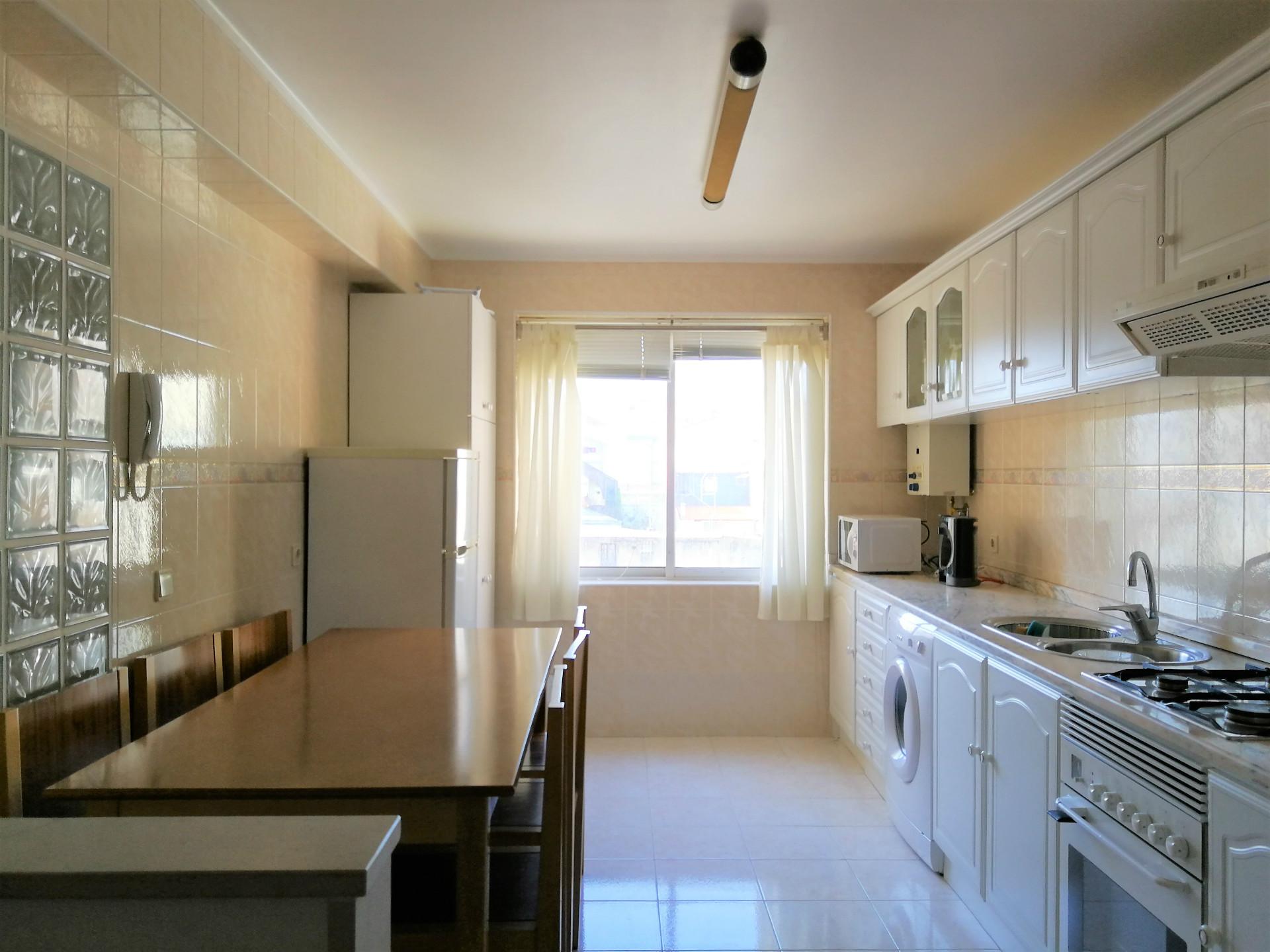 Apartamento T2 - Praia da Barra (200m da praia)